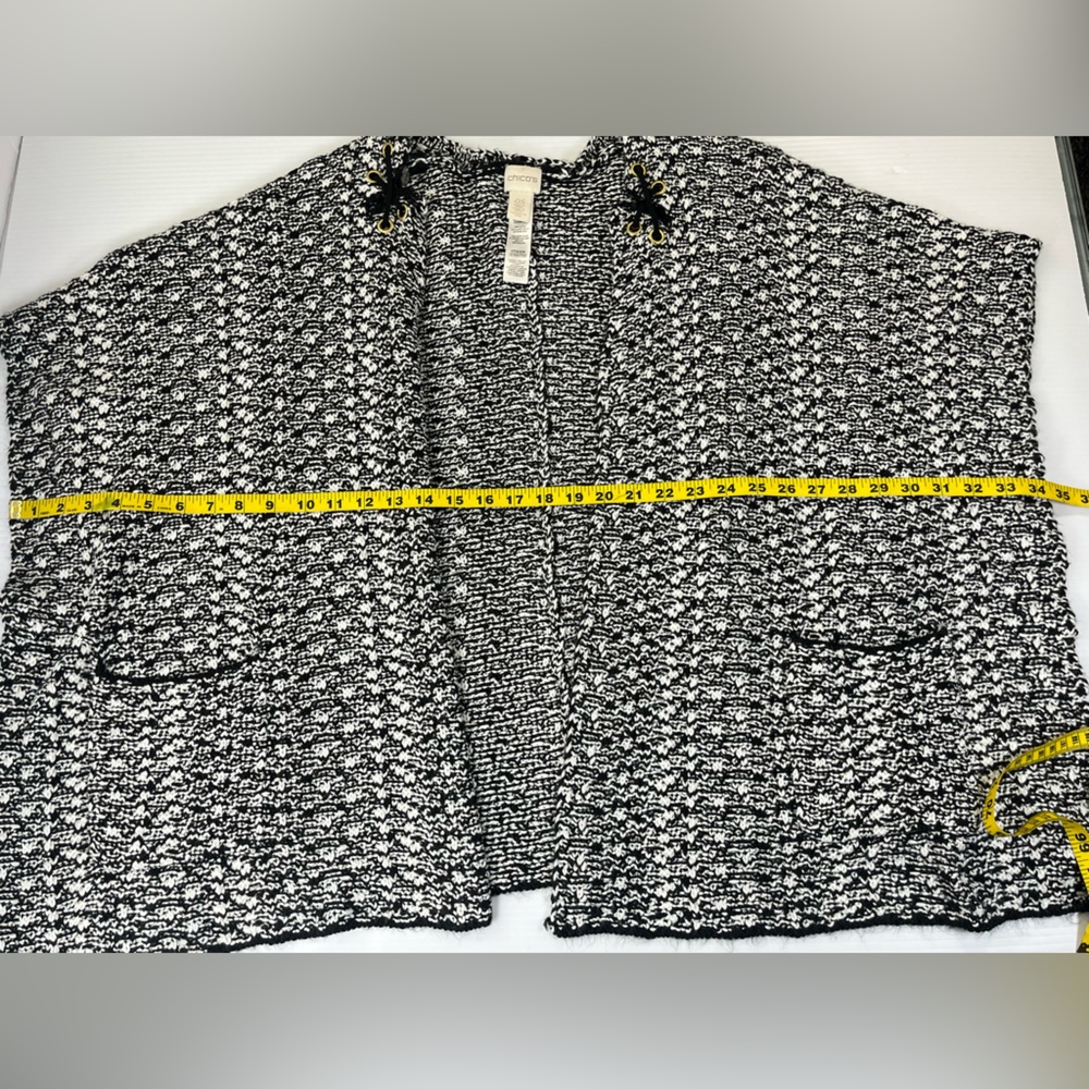 Chico’s OS Black White Monochrome Knit Cardigan Lace Up Neck Sweater SzOS - Picture 6 of 7